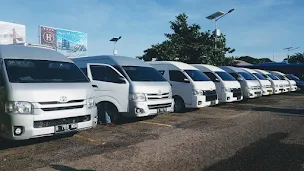 sewa mobil elf isuzu